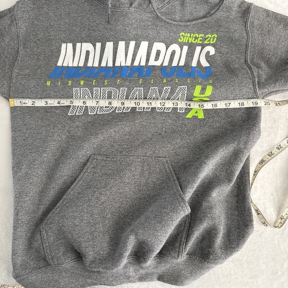 ​Indianapolis "Midwest Class" Grey Pullover Hoodie - Picture 5 of 7